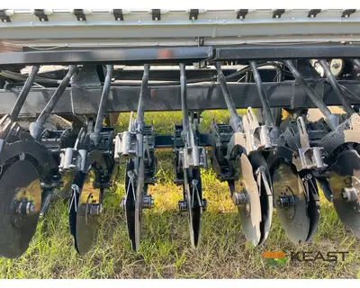 Used CRUSTBUSTER _UNKNOWN_ No-Till Drills Iowa US | Keast Enterprises #1360182