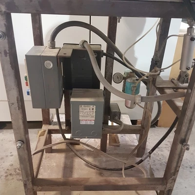 Pneumatic Motion Chop Saw