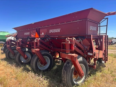 Used _UNKNOWN_ _UNKNOWN_ Planters Idaho US | Tri-Steel Manufacturing #1557160