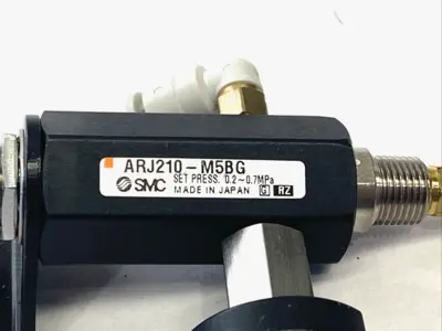 Used SMC ARJ210-M5BG Air Pressure Regulators Michigan US | Maverick Industrial Sales #1394919