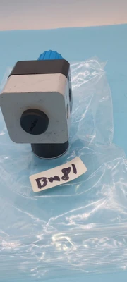 USED Festo FESTO LRP-1/4-0.7 159500 Control Valve + GAUGE 161126