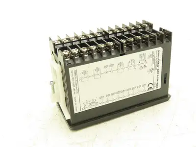 Omron E5EC-QR2ASM-800 Digital Temperature Controller 250VAC Ver 2.1 Lot of 4
