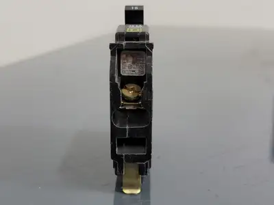 USED SQUARE D QO115