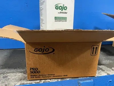Used GOJO _UNKNOWN_ Hand Washing and Sanitizing Ohio US | HGR 24 #1326175