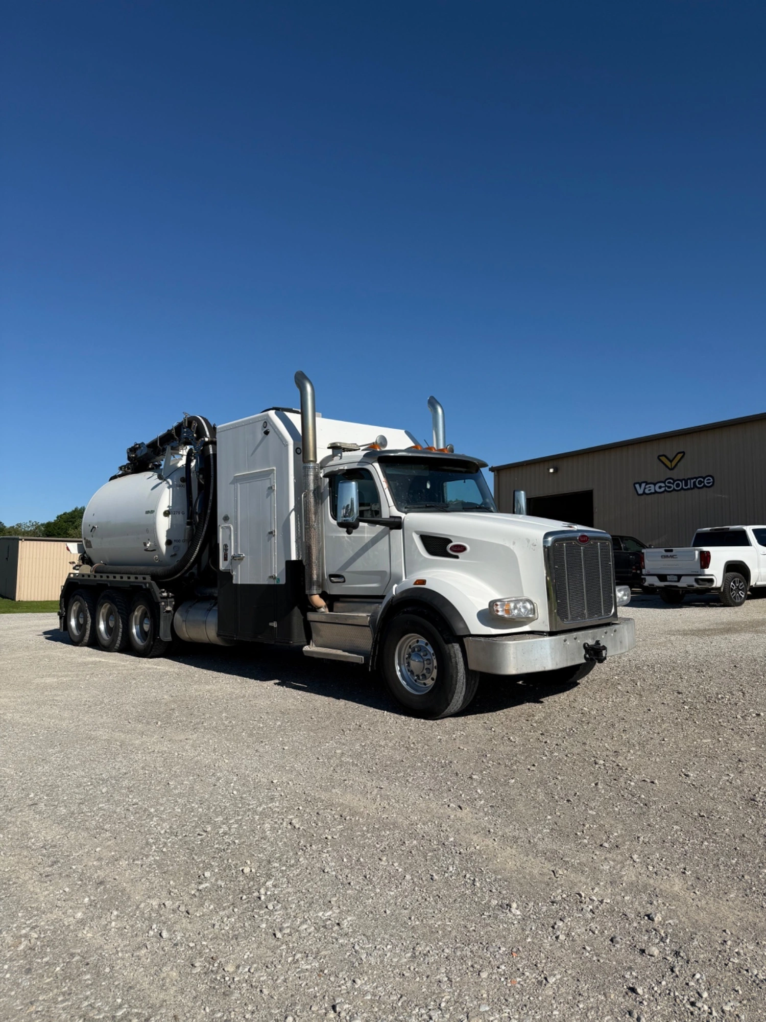 USED 2023 TORNADO F4