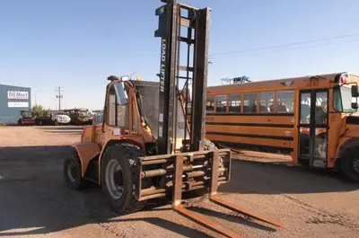 Used 2012 LOAD LIFTER 2416-12D Internal Combustion Forklifts: Pneumatic Tire Manitoba CA | Conquest Truck & Auto Sales #1421379