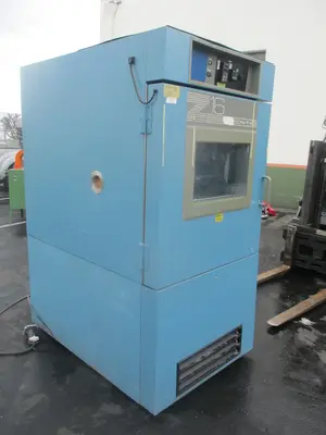 USED CINCINNATI SUB-ZERO Z-16-2-2