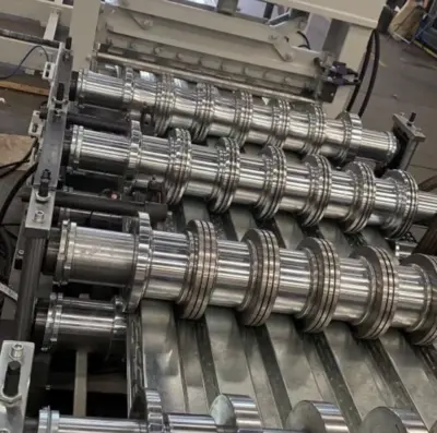 4.5" Cellular Metal Roof Deck Roll Forming Machine in Connecticut