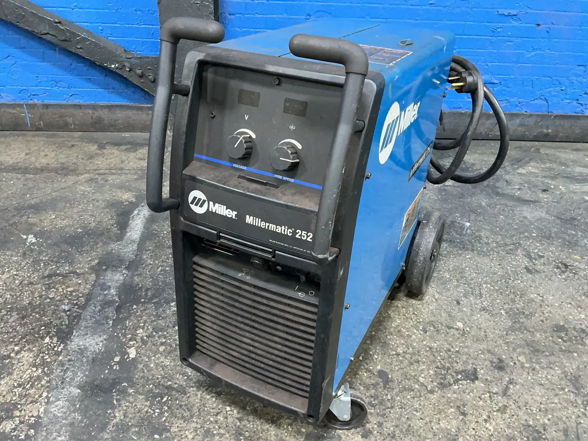 Used MILLER MILLERMATIC 252 Mig Welders Ohio US | HGR 24 #1521303