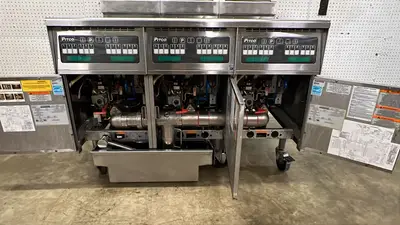 Used Pitco Pitco® Solstice Supreme SSH55 Natural Gas Floor Fryer 120-150 lb - RL Cookers / Coolers / Fryers Illinois US | Falcon Restaurant Supply #1373542