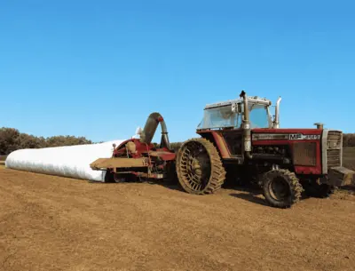 Used MASSEY FERGUSON 2745 Agricultural Tractors Nebraska US | Trustworthy Equipment #1403627
