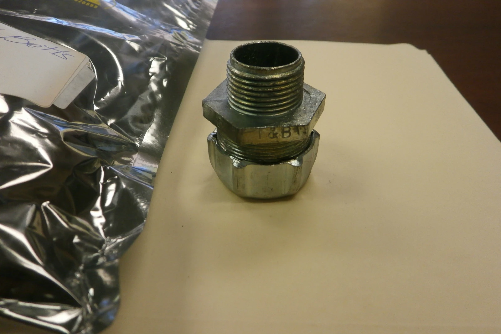 USED Thomas & Betts 3.4" Straight Cord