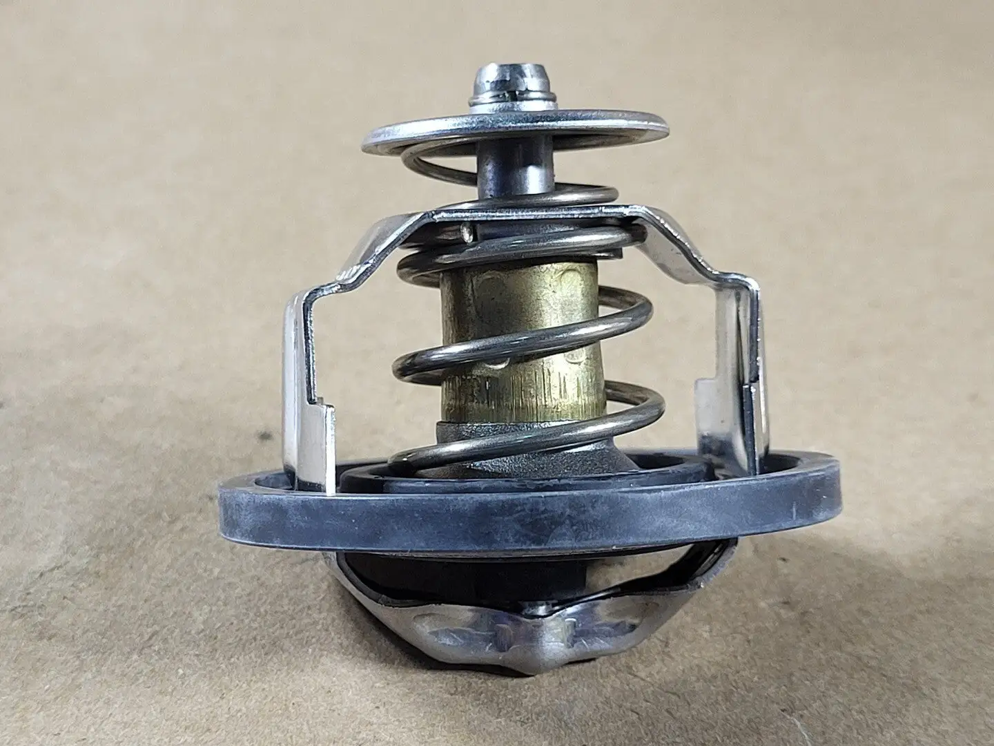 Thermostat Kit with Gasket IFI24919, 8973617700