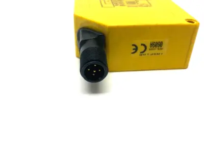 USED BANNER ENGINEERING ADJUSTABLE FIELD INFRARED SENSOR 2M RANGE 5-PIN M12