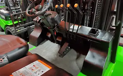 Used 2026 Viper FD70 Internal Combustion Forklifts: Pneumatic Tire New York US | United Lift #1446927