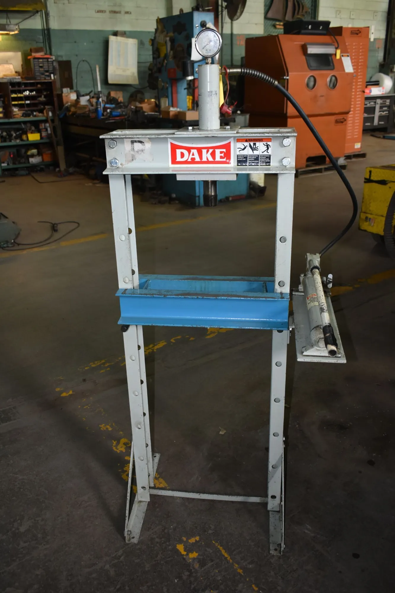 10 TON DAKE H-FRAME MANUAL HYDRAULIC SHOP PRESS