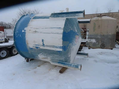 3,000 gallon Vertical Stainless Steel Tank, cone bottom