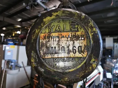 USED YALE B-B