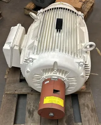 Used WEG R07512ES3E0W444T-W22 Industrial Controls | Surplus Asset Holdings #1220175