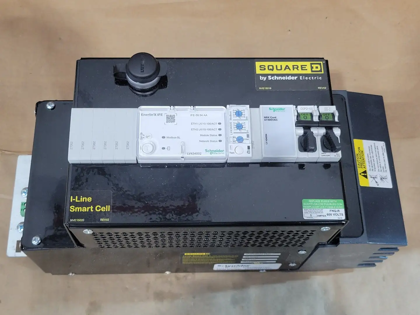 Used SCHNEIDER ICWL2622E1M1 Switchgears British Columbia CA | Lenmark #1427018