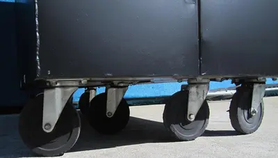 USED KNAACK 100