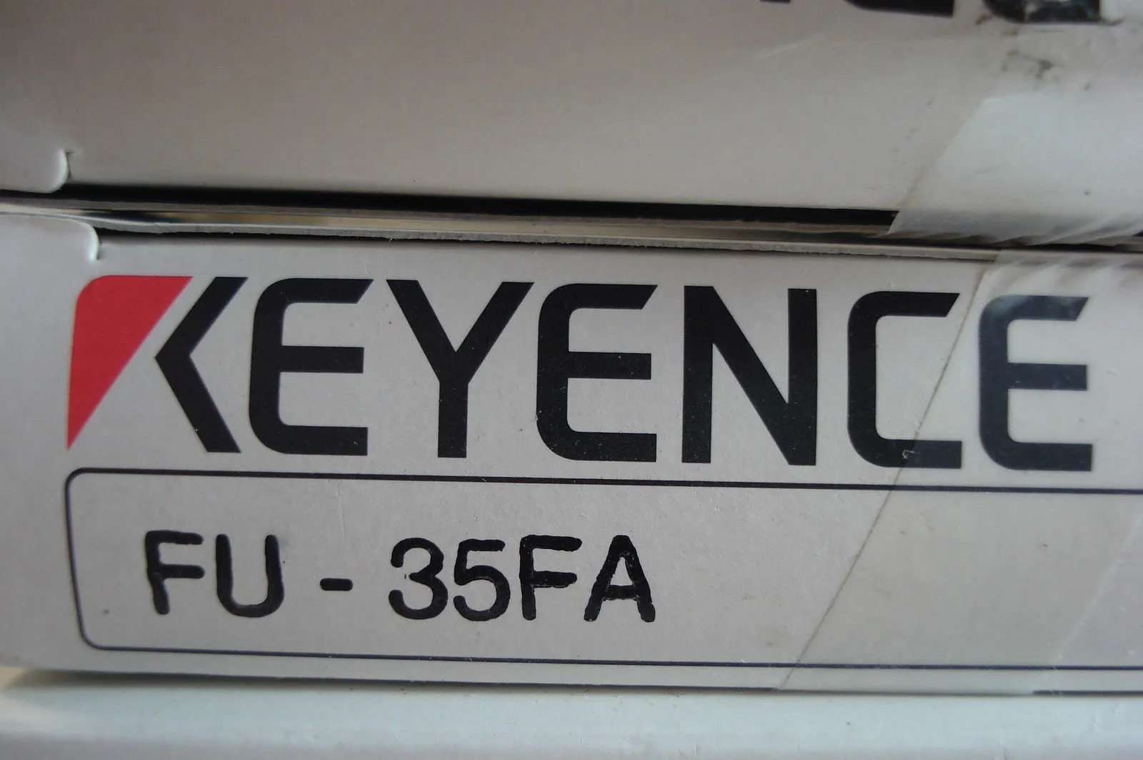 NEW KEYENCE FU-35FA