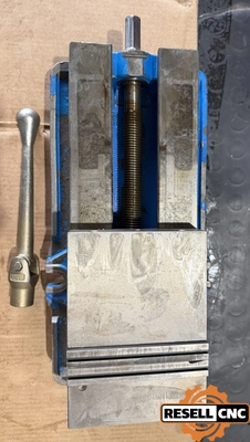 USED Kurt D688 Vise