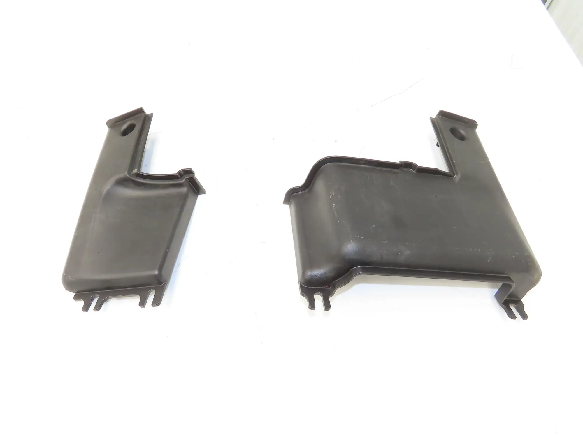 Linde 3464314202 Forklift Plastic Shroud Cover Toe Kick Set 3464314203 Off E20C
