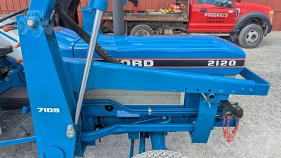 USED 1990 FORD 2120
