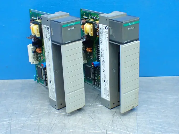 Used ALLENBRADLEY 1746NO4I PLC Input & Output Ohio US | HGR 24 #1064779