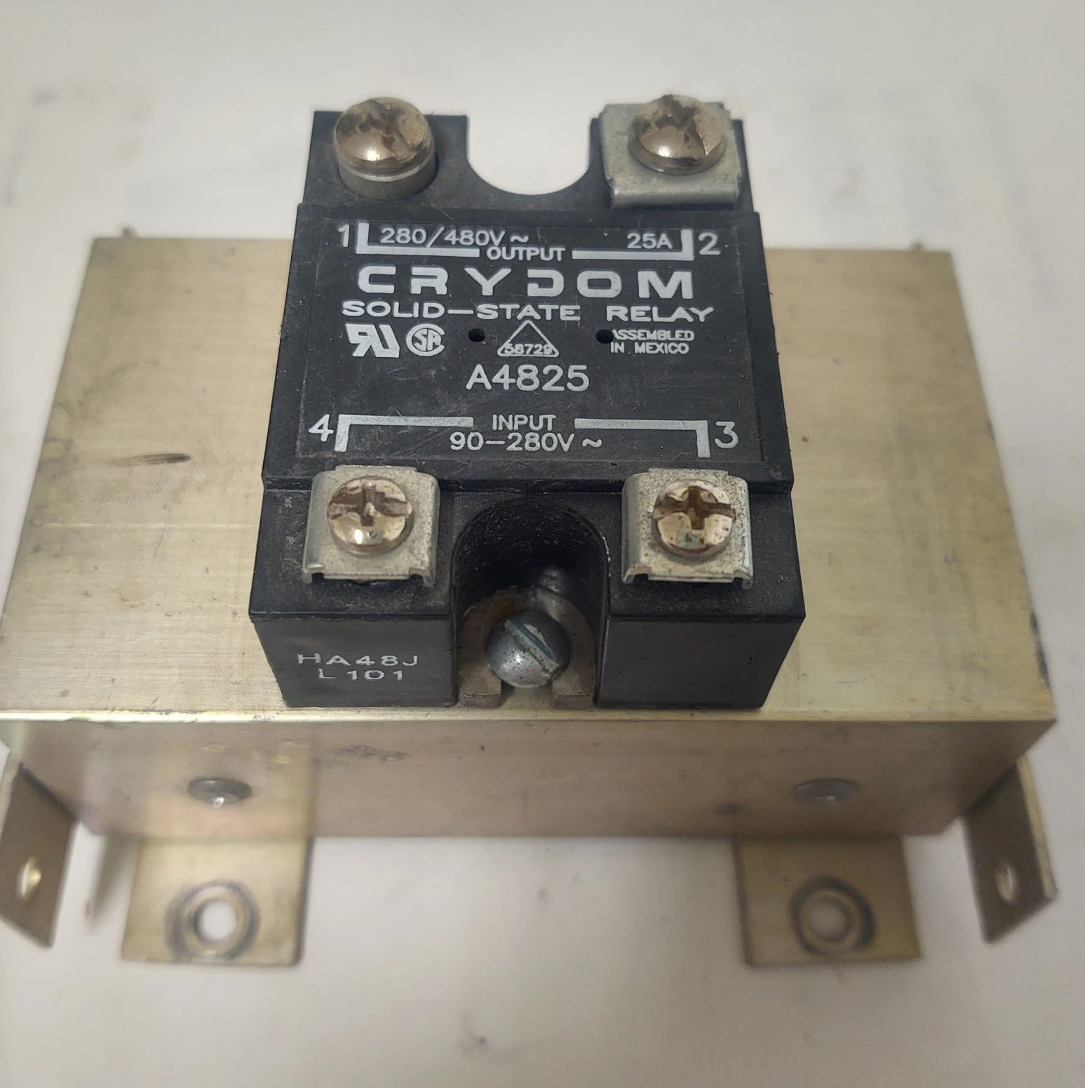 🔥CRYDOM A4825 SOLID STATE RELAY 480VAC 25A with HEATSINK