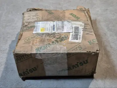 NEW KOMATSU 06002-32217