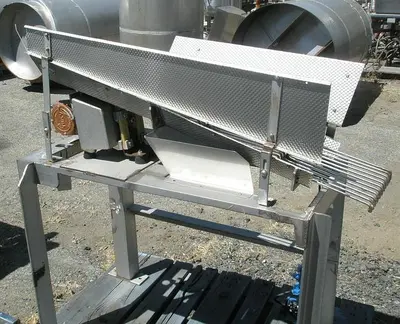 Feeder, Vibratory, 10" X 43", S/st, #C736618