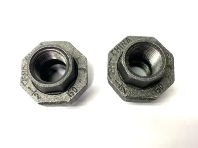 USED SOUTHLAND BLACK IRON UNION 1/2" LOT OF 2