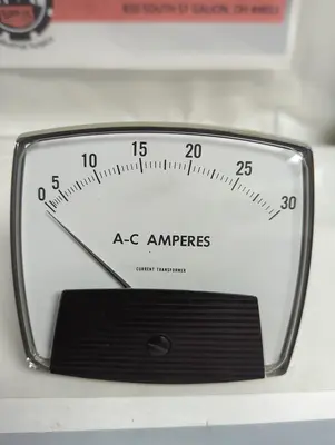 Used TRANSCAT YE/250440LSNL Universal Pressure Meters | Surplus Asset Holdings #1217717