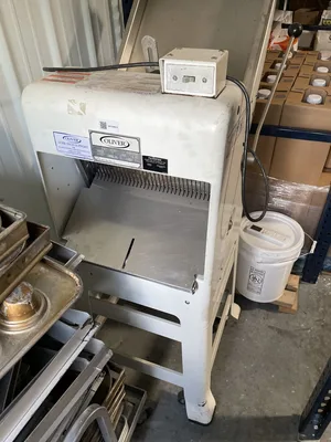 OLIVER 797-32NC Bread Slicers | Envoy Equipment LLC (1)