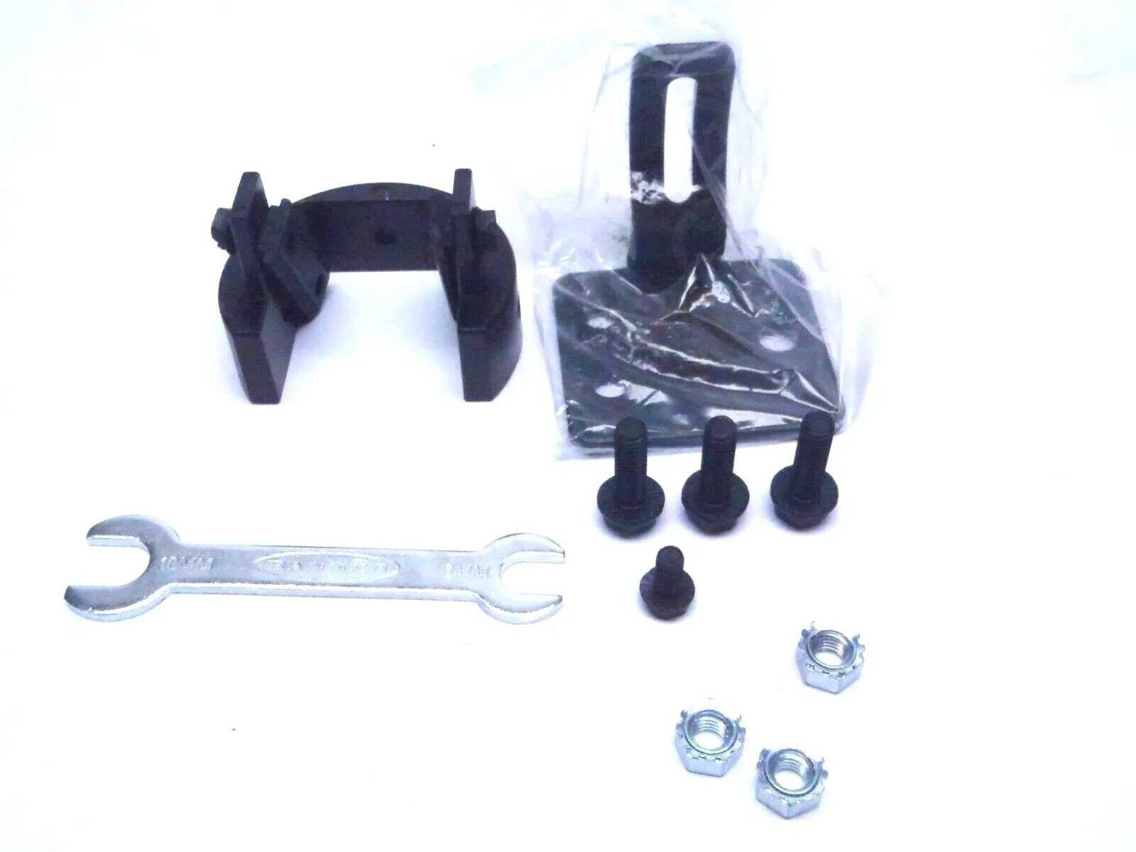 NEW BANNER ENGINEERING CENTER MOUNTING BRACKET