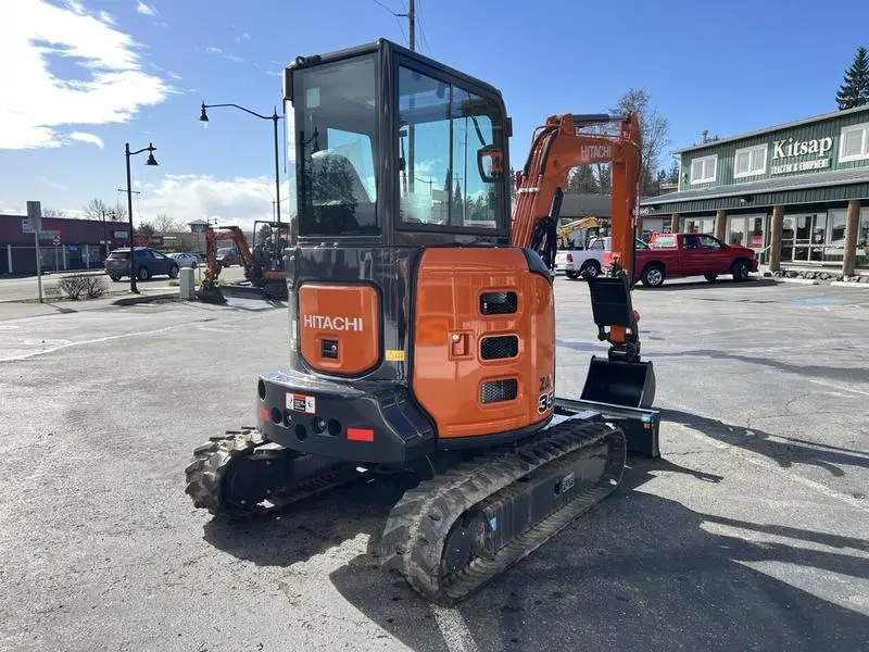 USED 2000 Hitachi ZX35U