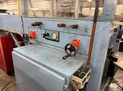 Used _UNKNOWN_ _UNKNOWN_ Heated Platen Hydraulic Press Pennsylvania US | Global Equipment International, LLC #1429704