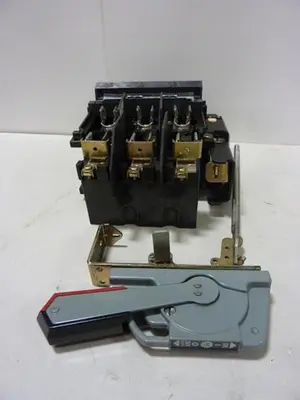 USED ALLEN BRADLEY 1494V-DS30 SER A