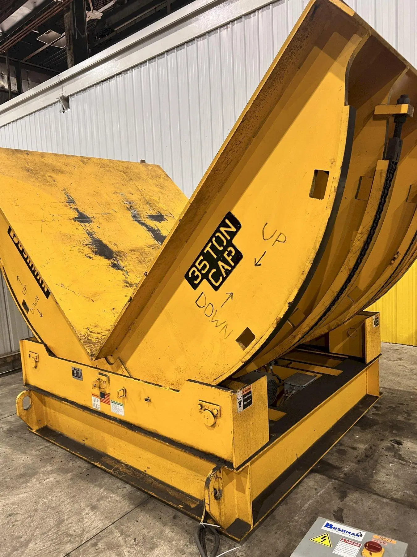 USED BUSHMAN M9604