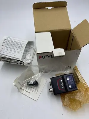 New | in-Stock KEYENCE KEYENCE SR-652 Misc Electrical & Power Parts | ND Industrial Surplus #1214730