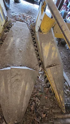 NEW HOLLAND FP230 chopper | Iron Listing (67)