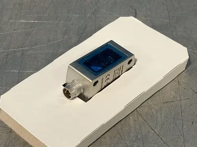 New | in-Stock WENGLOR P2KH022 Photoelectric Sensors Ohio US | HGR 24 #1263391