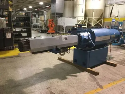 USED ENGEL ES 4400/750/68 / IU