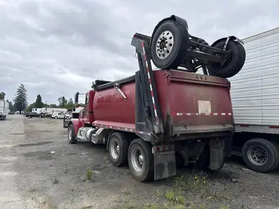 USED 2013 PETERBILT 365