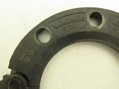 Victaulic 6"-741 Grooved Pipe Split Flange Adapter Ductile Iron 8-Bolt  Lot of 2