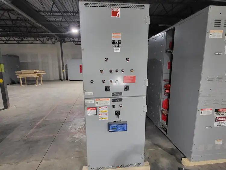 Used FEDERAL PIONEER V5D3233Y000 Switchgears British Columbia CA | Lenmark #835484
