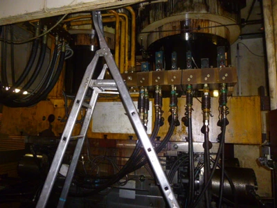 USED 2002 SCHULER SHP 50000-3150X2150