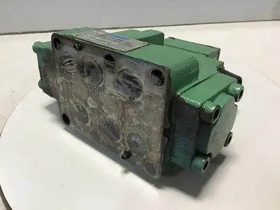 USED VICKERS DG4V-3-6C-M-W-B-40